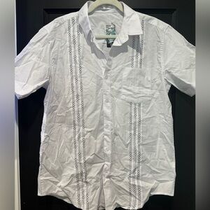 Men’s Short Sleeve White Button Down Short Size S NWT